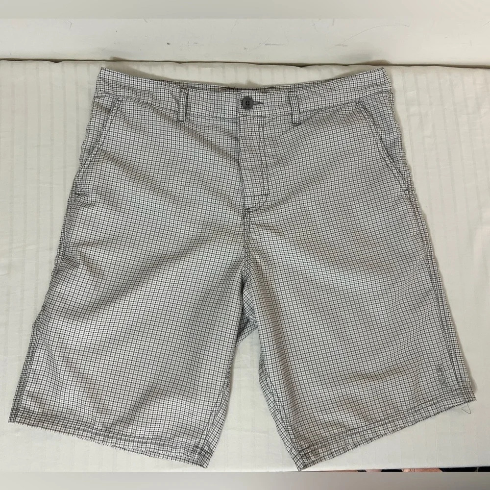 Valor Men's Board Shorts White Gray  Size 34